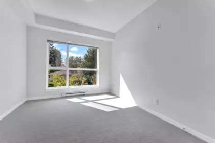 Laundry Room Photo of 335 13733 107a Avenue, Surrey, BC