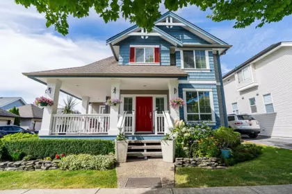 19029 68b Avenue, Surrey, BC, Surrey — Single Family Residence for sale