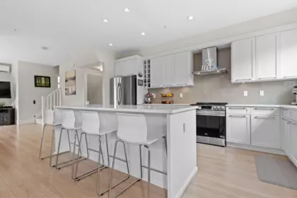 Kitchen Photo of 1 13260 236 Street, Maple Ridge, BC