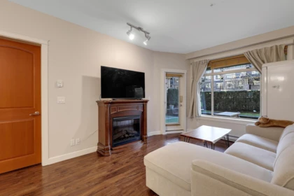 155 8258 207a Street, Langley, BC, Langley — Apartment/Condo for sale