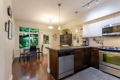 Living Room Photo of 33 6299 144 Street, Surrey, BC