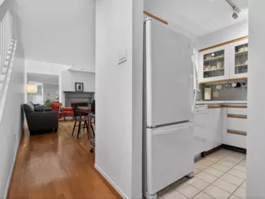Kitchen Island Photo of 2175 W 3rd Avenue, Vancouver, BC