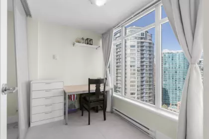 Powder Room Photo of 2504 888 Homer Street, Vancouver, BC