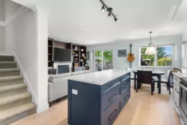 1121 St. Andrews Avenue, North Vancouver, BC