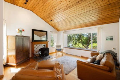 1529 Whitesails Drive, Bowen Island, BC, Bowen island — Single Family Residence for sale