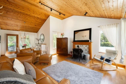 1529 Whitesails Drive, Bowen Island, BC, Bowen island — Single Family Residence for sale