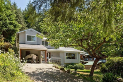 Outdoor Patio Photo of 1529 Whitesails Drive, Bowen Island, BC