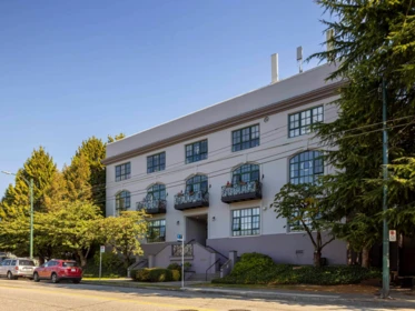 304 4590 Earles Street, Vancouver, BC, Vancouver — Apartment/Condo for sale