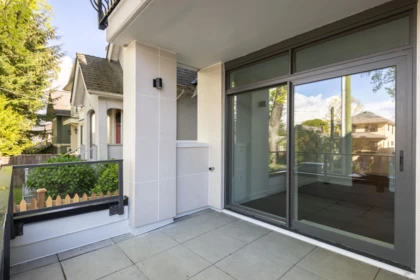 Hot Tub / Spa Photo of 101 3668 W 10th Avenue, Vancouver, BC