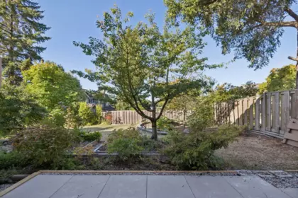 Backyard Photo of 5508 Cedardale Court, Burnaby, BC