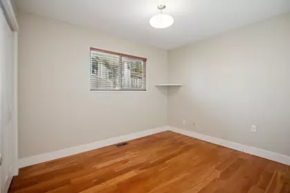 Mudroom Photo of 5508 Cedardale Court, Burnaby, BC