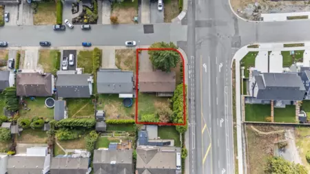Playground / Recreational Area Near 34805 Mccabe Place, Abbotsford, BC