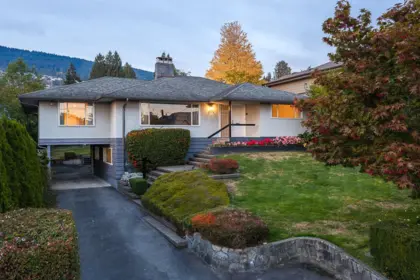 2265 Inglewood Avenue, West Vancouver, BC, West vancouver — Single Family Residence for sale