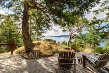 498 Marine Turnabout, Mayne Island, BC, Mayne Island — 1 bed single family residence for sale