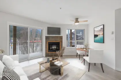 205 7331 Arbutus Street, Pemberton, BC, Pemberton — Apartment/Condo for sale