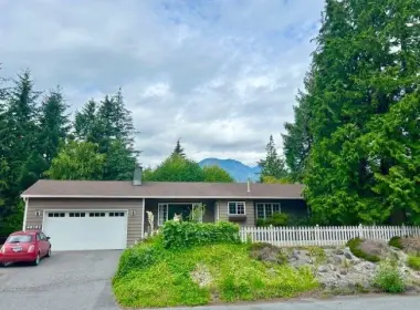 40382 Kintyre Drive, Squamish, BC, Squamish — Single Family Residence for sale