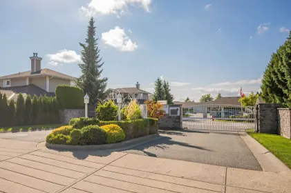 10 6885 184 Street, Surrey, BC, Surrey — Townhouse for sale