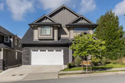 4427 N Auguston Parkway, Abbotsford, BC, Abbotsford — Single Family Residence for sale