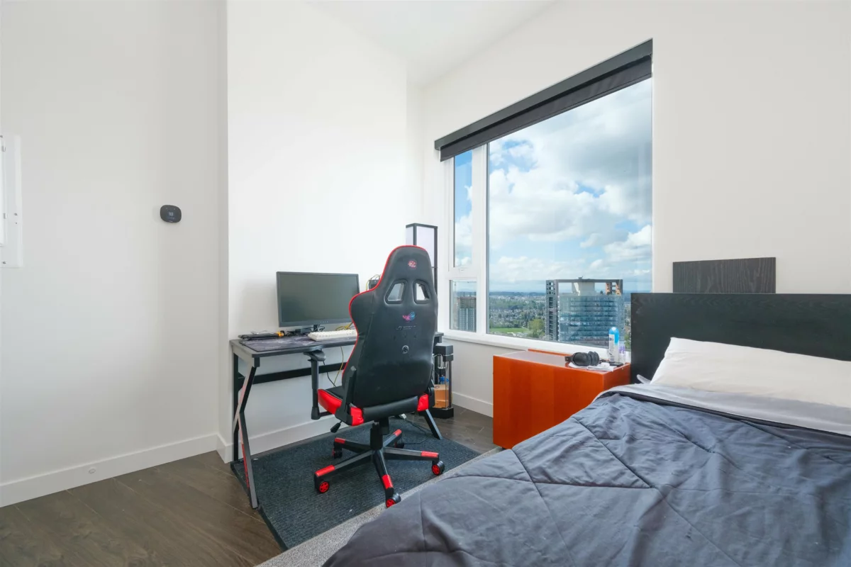 Mudroom Photo of 4105 9887 Whalley Boulevard, Surrey, BC