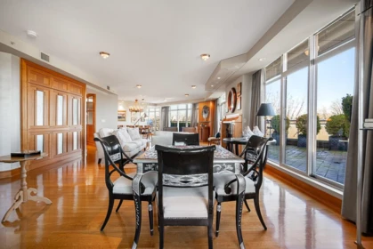 PH1 5700 Larch Street, Vancouver, BC, Vancouver — Apartment/Condo for sale