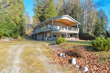 4559 Merrill Road, Madeira Park, BC, Madeira Park — Single Family Residence for sale