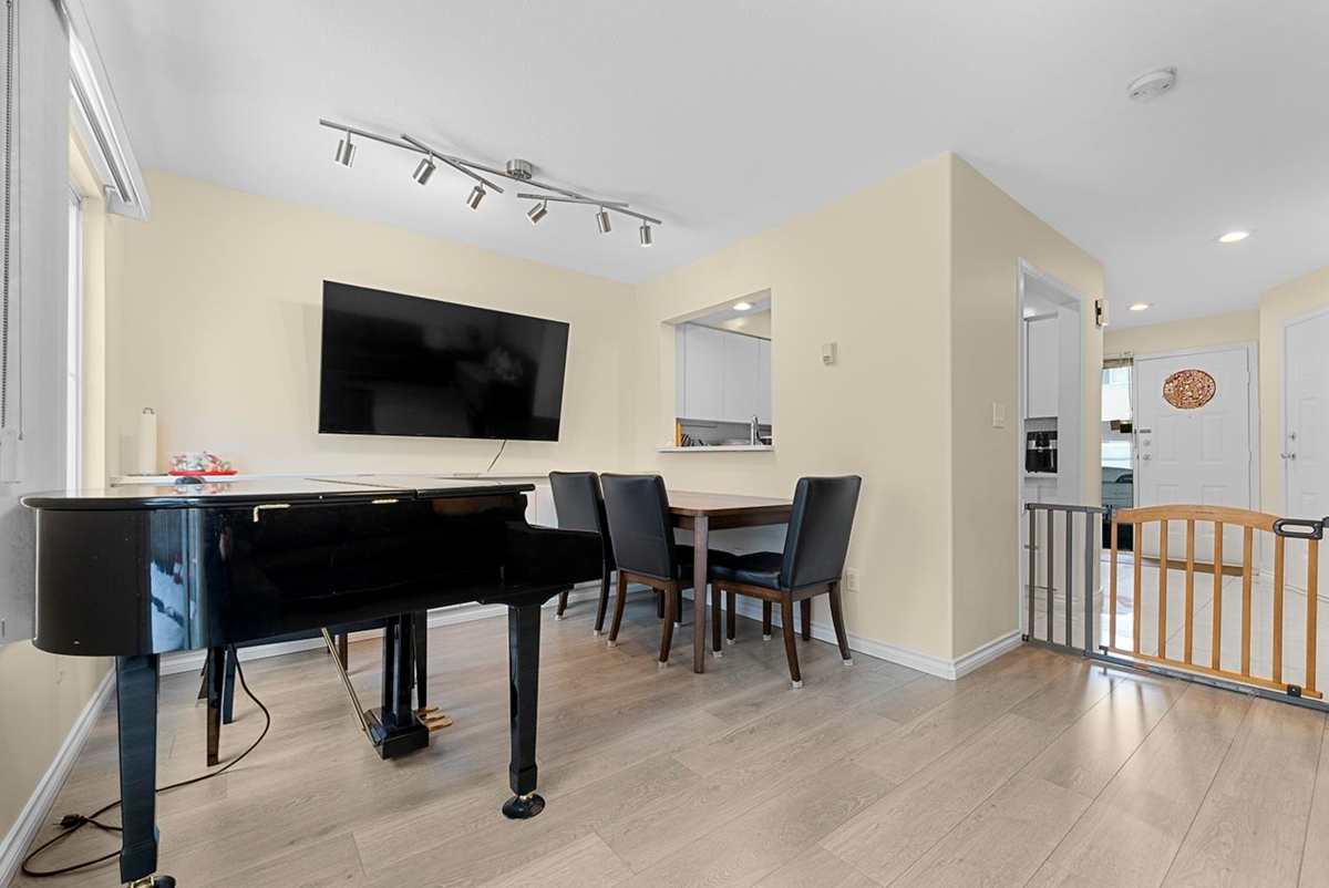 Dining Area Photo of 23 10080 Kilby Drive, Richmond, BC