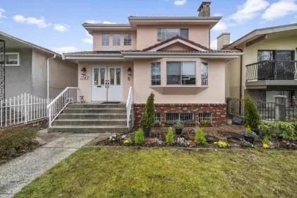 1747 E 37th Avenue, Vancouver, BC, Vancouver — Single Family Residence for sale