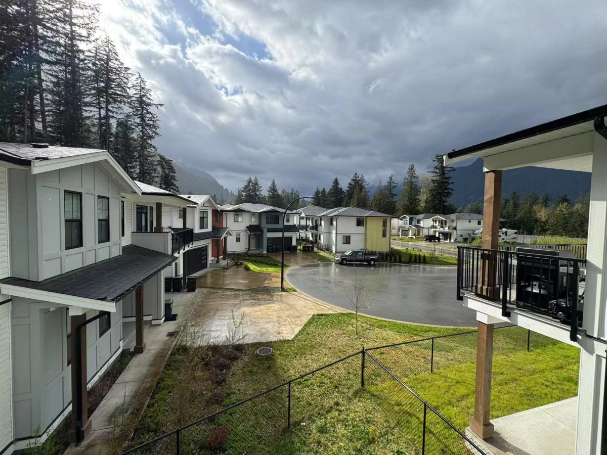 Guest Bathroom Photo of 20147 Beacon Road, Hope, BC