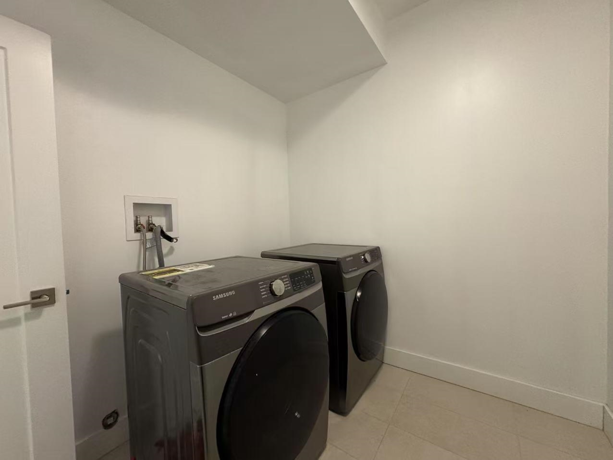 Powder Room Photo of 20147 Beacon Road, Hope, BC