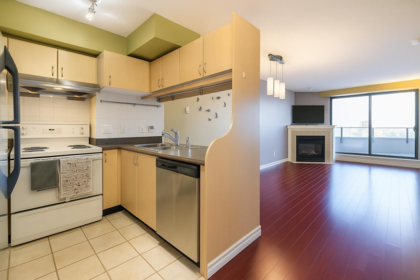 1207 6611 Cooney Road, Richmond, BC, Richmond — Apartment/Condo for sale