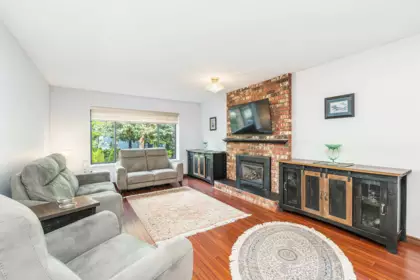 966 Hosmer Court, Coquitlam, BC, Coquitlam — Single Family Residence for sale