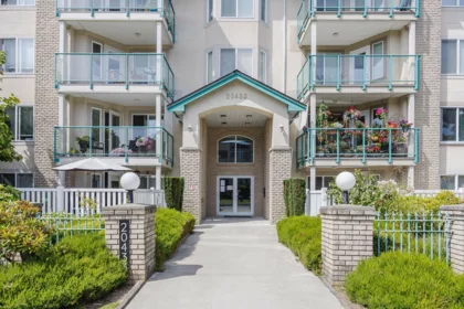 411 20433 53 Avenue, Langley, BC, Langley — Apartment/Condo for sale