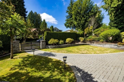 Garden / Landscaping Photo of 2351 W 34th Avenue, Vancouver, BC
