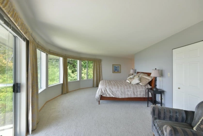 Primary Bedroom Photo of 2757 Lower Road, Roberts Creek, BC