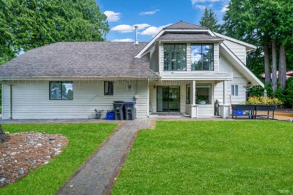 Garden / Landscaping Photo of 1660 145 Street, Surrey, BC
