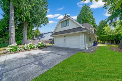 Swimming Pool Photo of 1660 145 Street, Surrey, BC