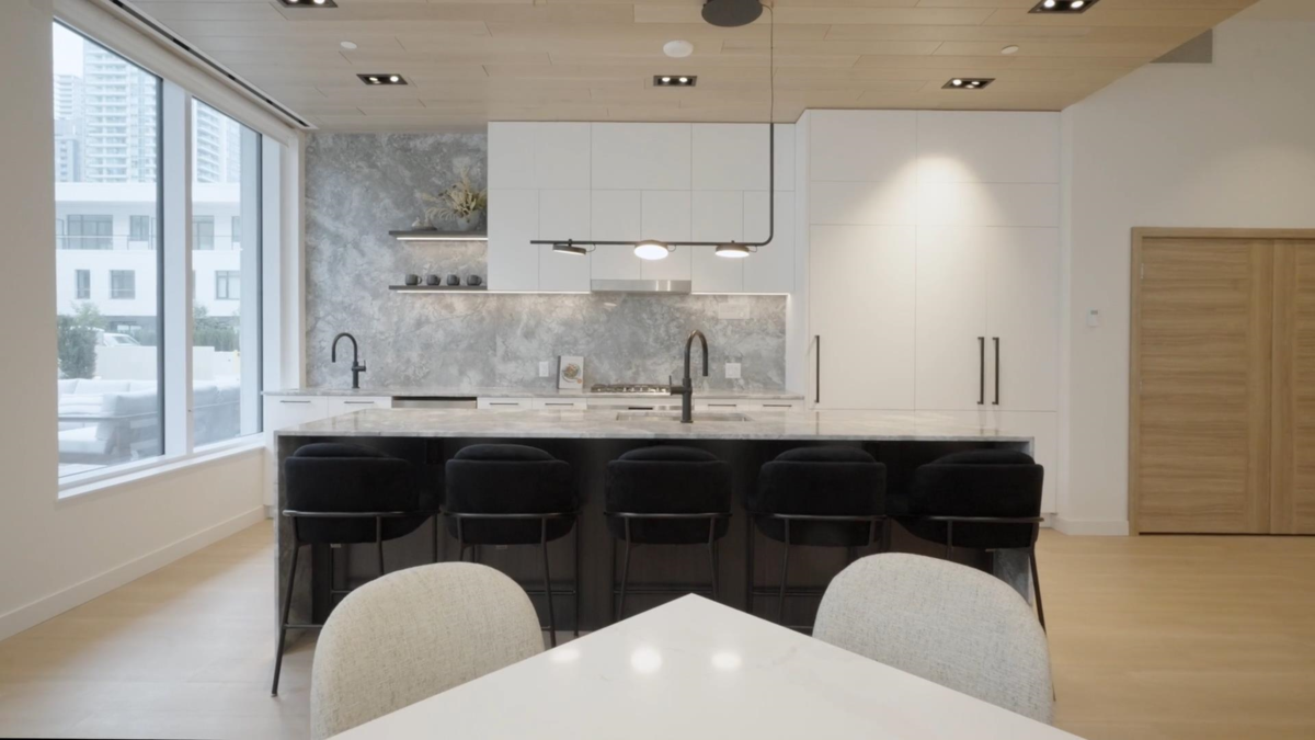 Guest Bathroom Photo of 1007 6468 Willingdon Avenue, Burnaby, BC