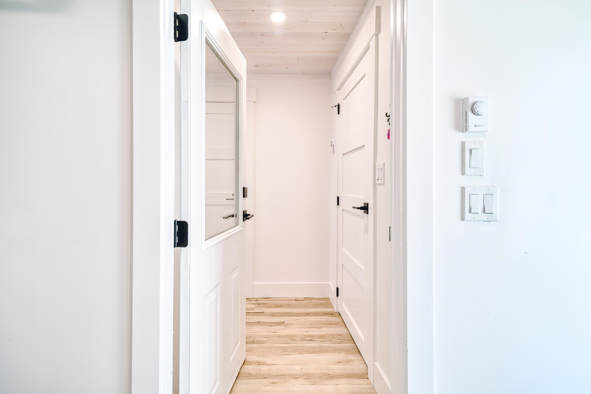 Outdoor Deck Photo of 7949 Redrooffs Road, Halfmoon Bay, BC