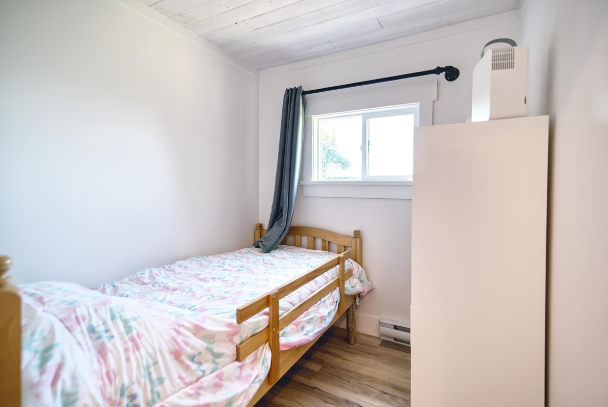 Outdoor Patio Photo of 7949 Redrooffs Road, Halfmoon Bay, BC