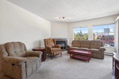 403 2973 Burlington Drive, Coquitlam, BC, Coquitlam — Apartment/Condo for sale