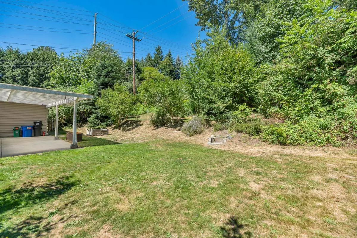 Front Yard Photo of 32810 2nd Avenue, Mission, BC