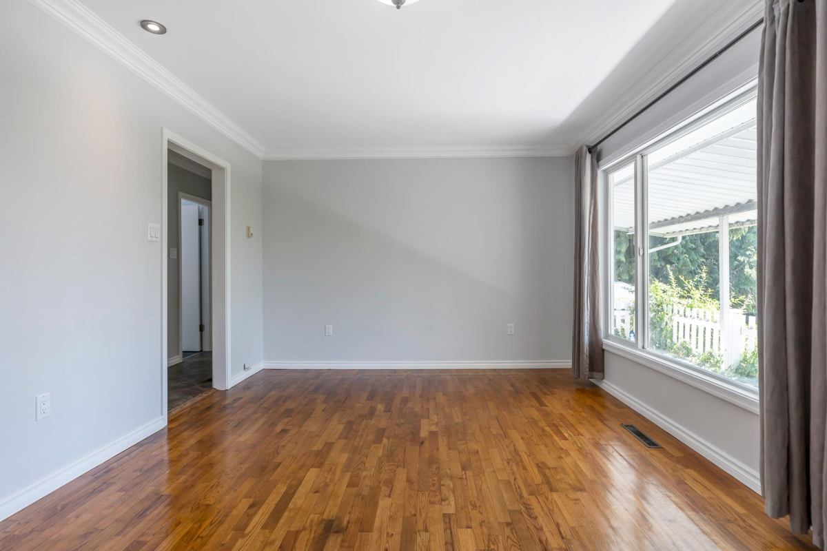 Pantry Photo of 32810 2nd Avenue, Mission, BC