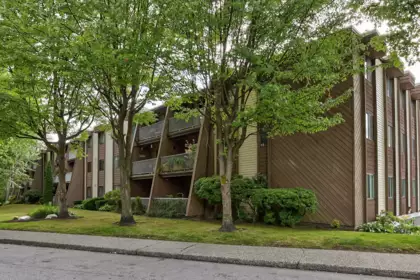 214 3921 Carrigan Court, Burnaby, BC, Burnaby — Apartment/Condo for sale