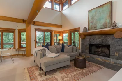25 2250 Nordic Drive, Whistler, BC, Whistler — Townhouse for sale