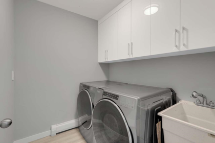 Laundry Room Photo of 8636 141b Street, Surrey, BC