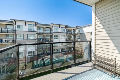 415 6438 195a Street, Surrey, BC, Surrey — Apartment/Condo for sale