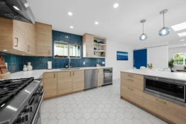 1412 Hope Road, North Vancouver, BC