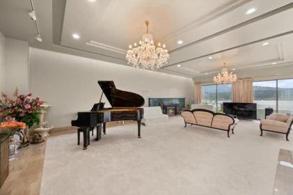828 Beachview Drive, North Vancouver, BC