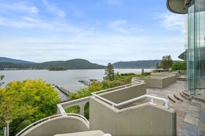 Hot Tub / Spa Photo of 828 Beachview Drive, North Vancouver, BC