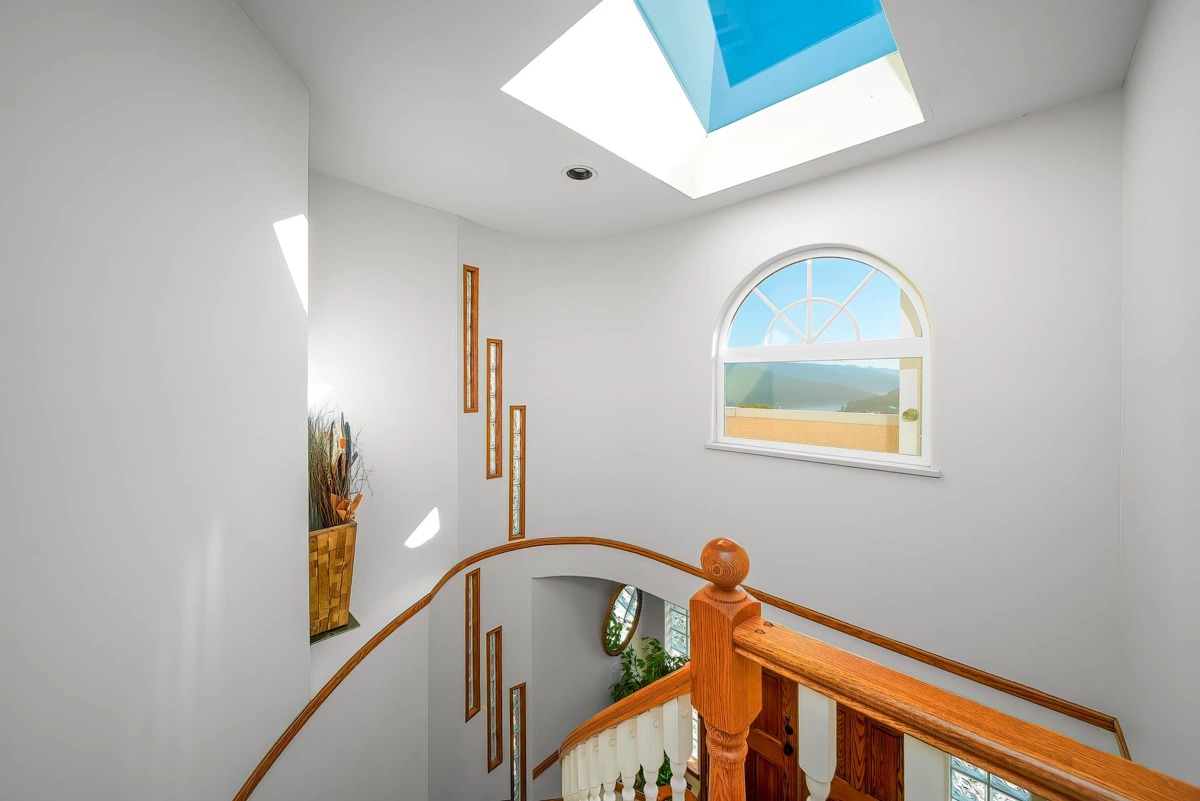 Basement Recreation Room Photo of 125 N Warwick Avenue, Burnaby, BC